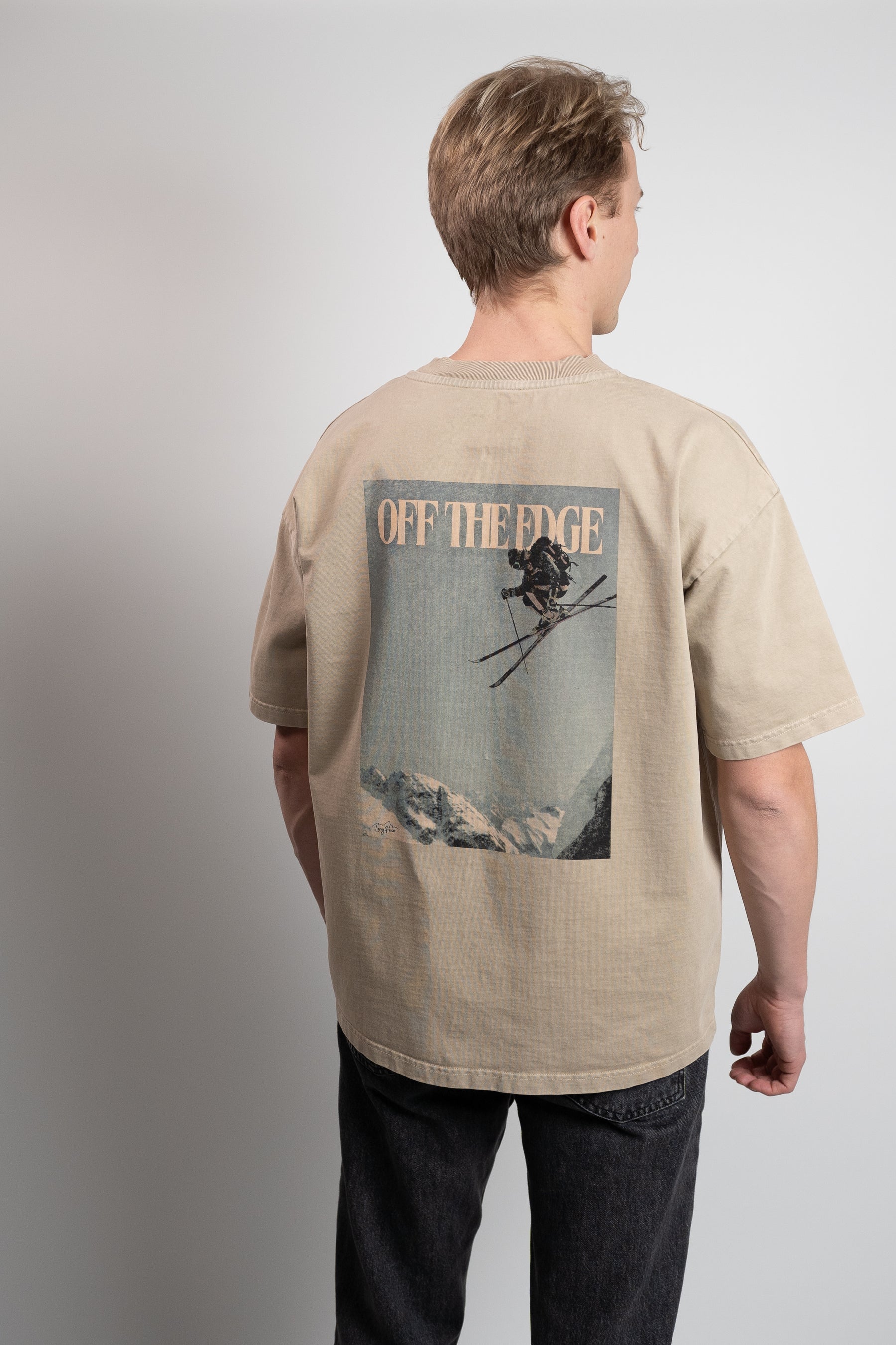 Mountain Maverick Tee - Khaki grey