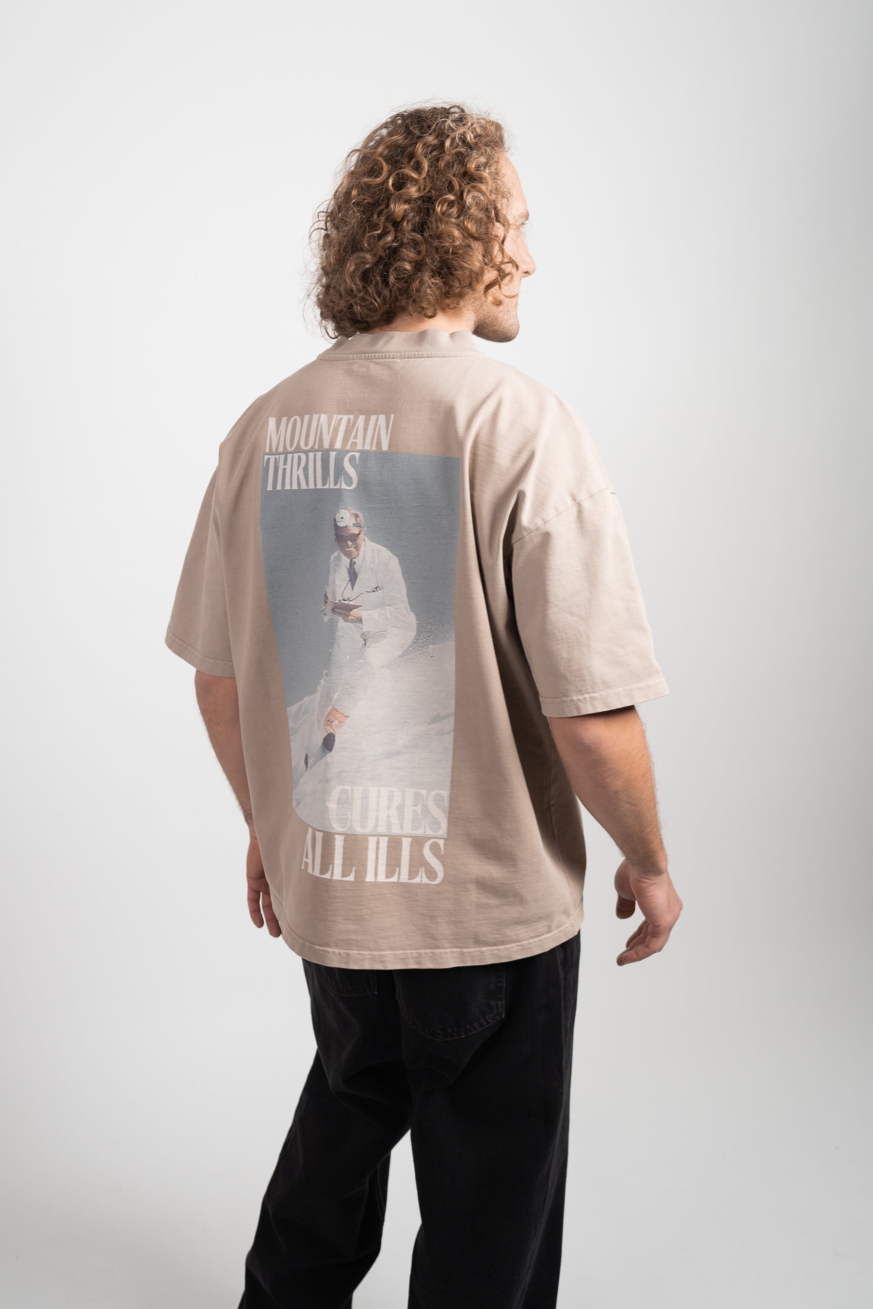 Mountain Medic Tee - Sandstone