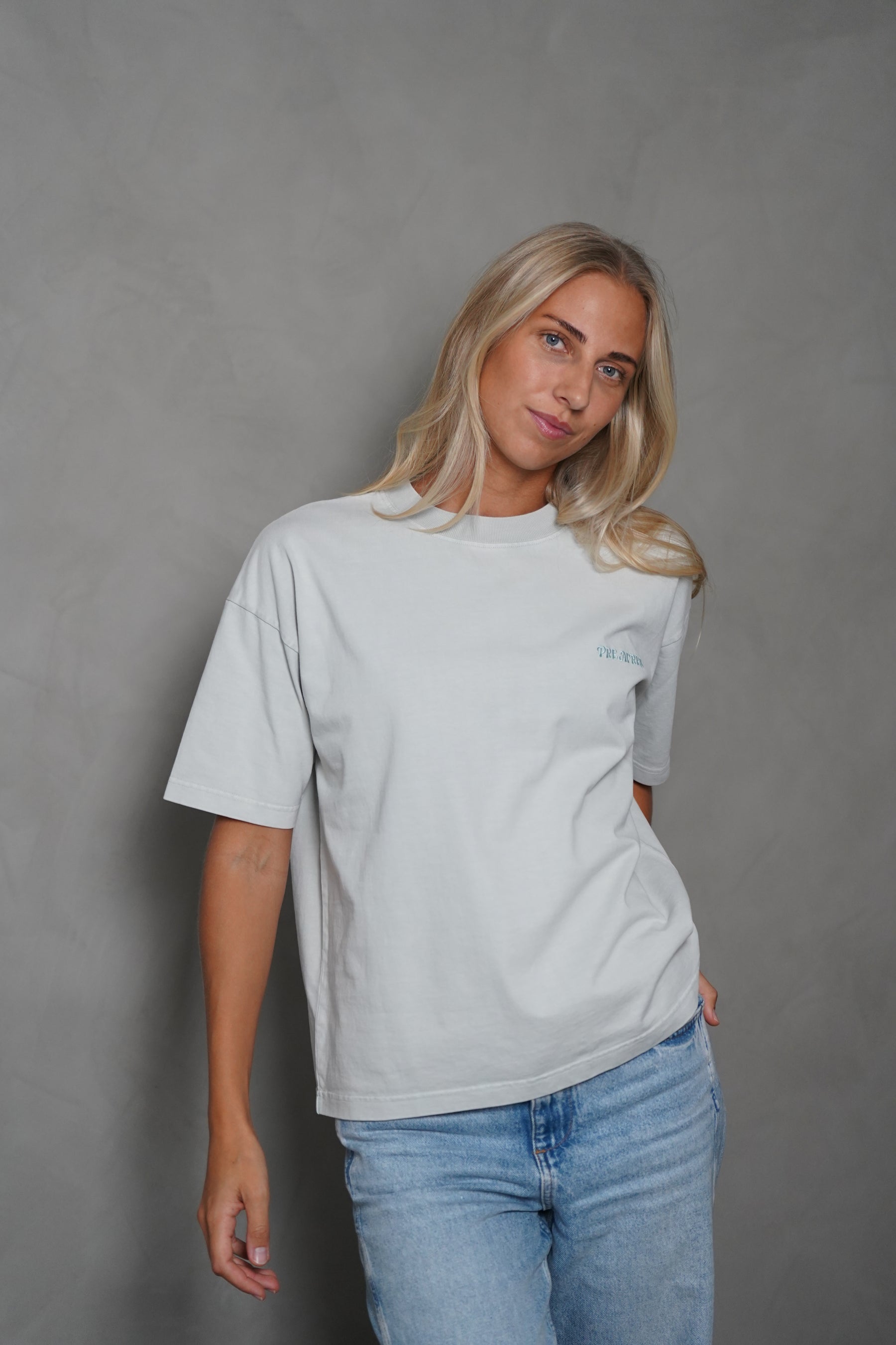 Cliff Hanger Tee - Grey Fog