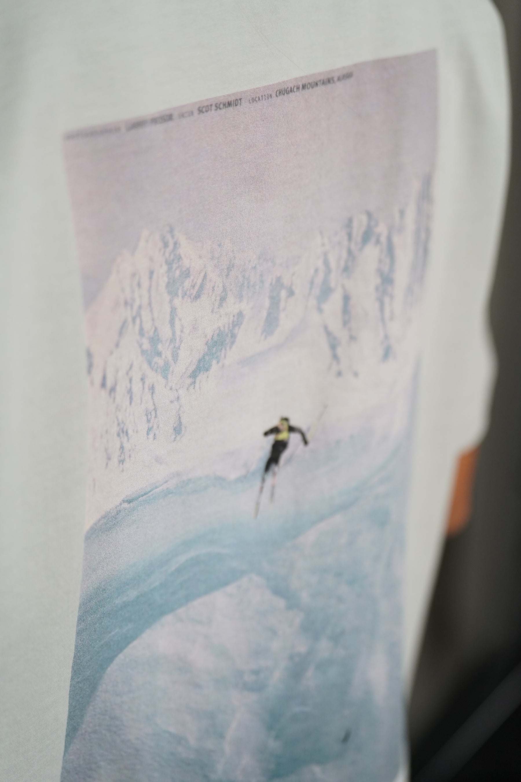 Cliff Hanger Tee - Grey Fog