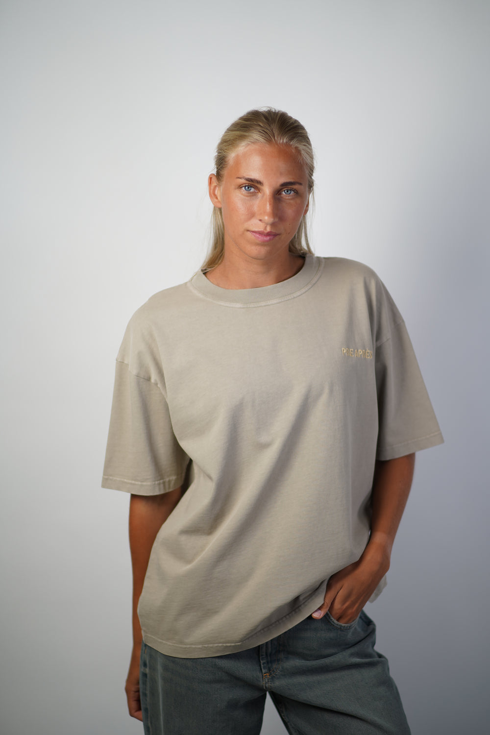 Outdoors Tee - Khaki Grey