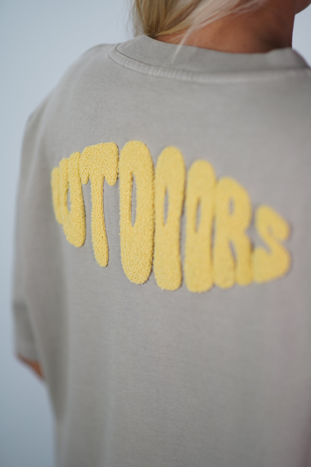 Outdoors Tee - Khaki Grey