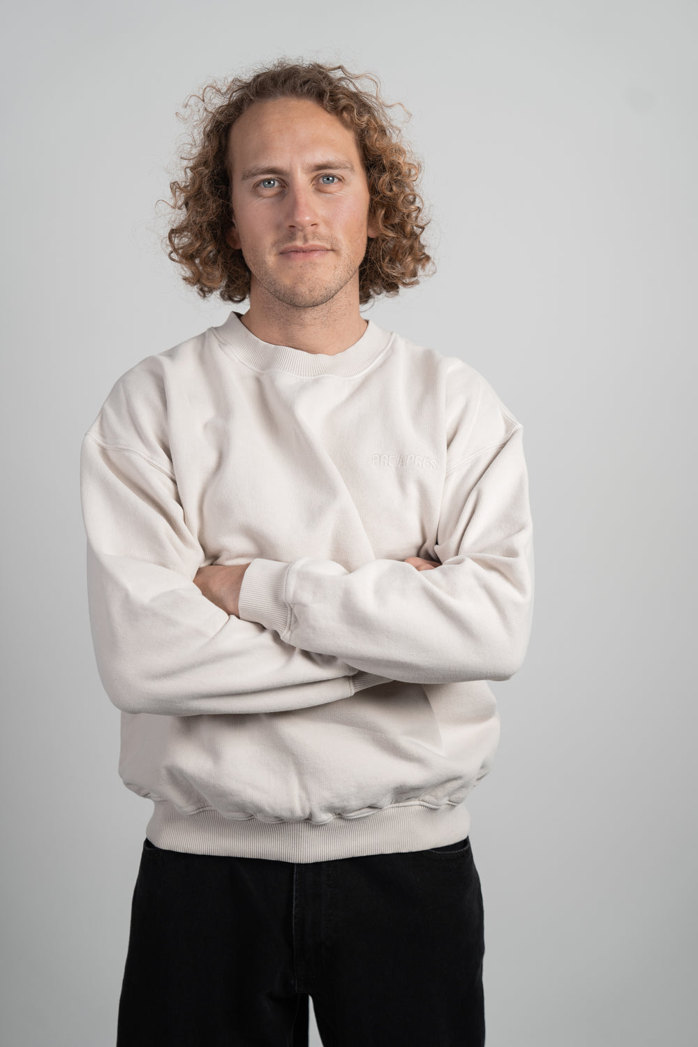 Vintage Washed Sweatshirt – Soft Beige