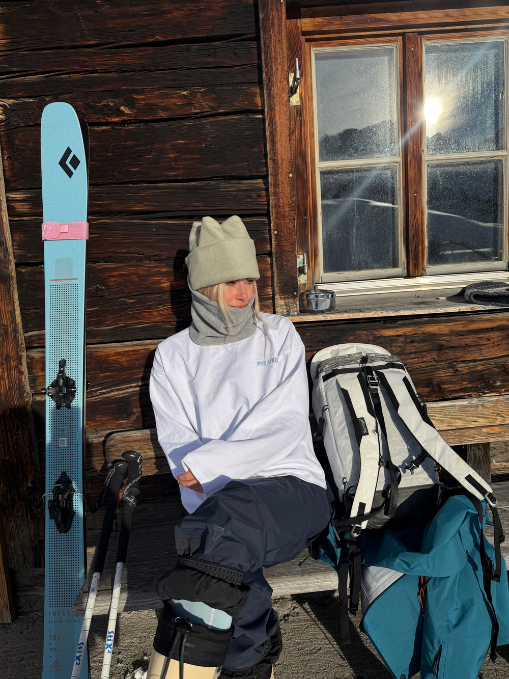 Boxy Cliff Long Sleeve - White