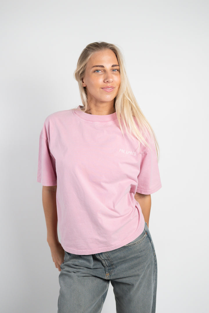 Women Who Ski Oversized Tee - Soft Pink