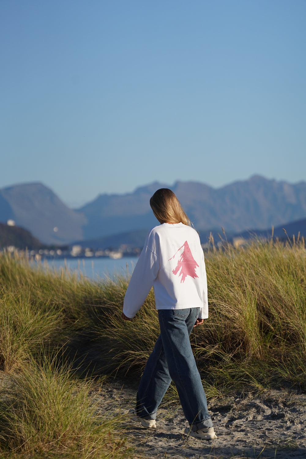 Native Long Sleeve - White/Cherry