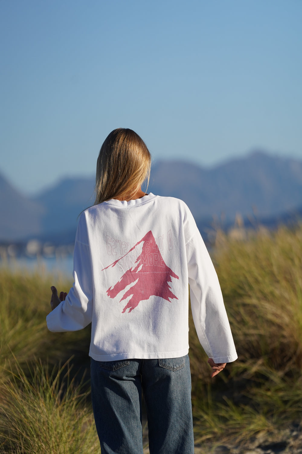 Native Long Sleeve - White/Cherry